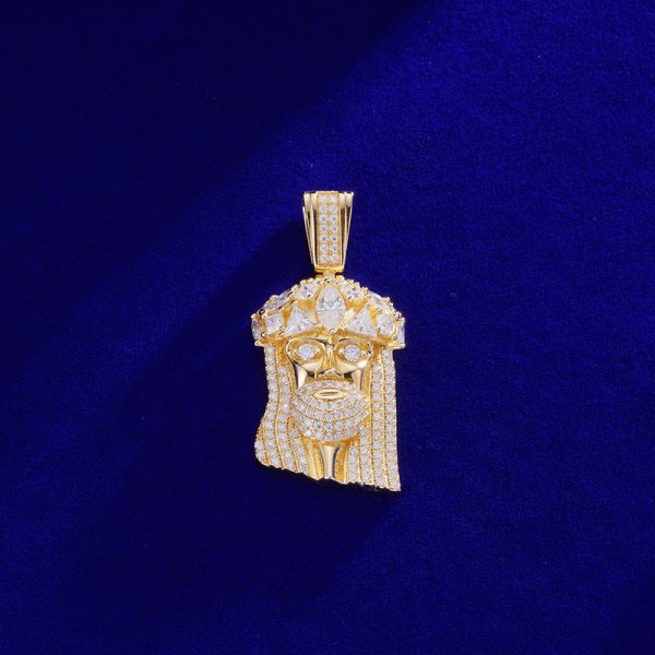 Our Savior Pendant VVS Moissanite Diamond