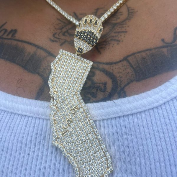 Custom California state outline pendant from Diamond Dancing,
