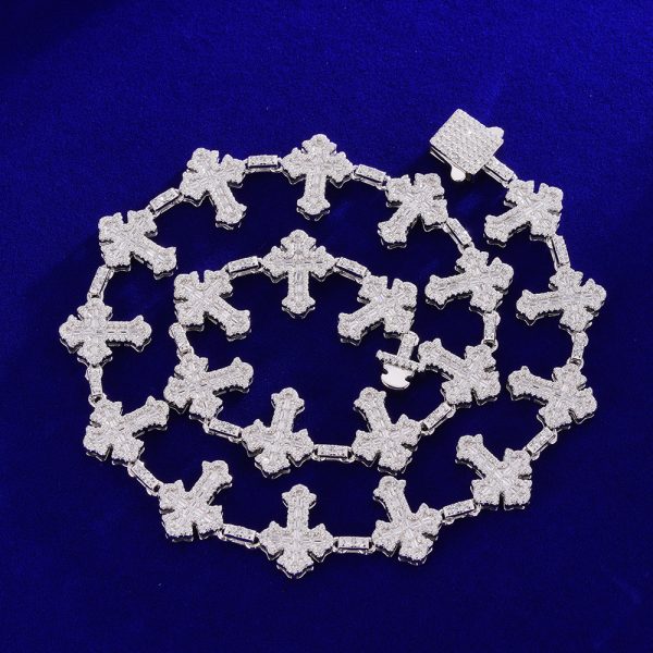 Cross Link Chain Necklace