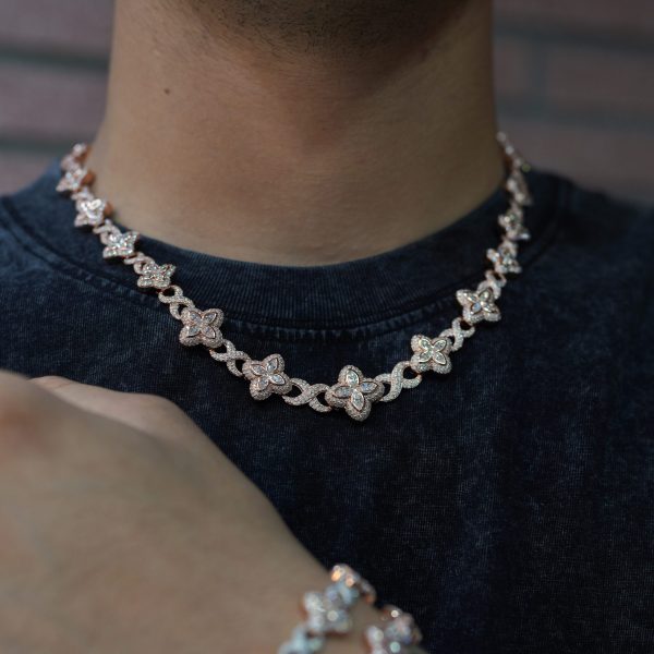 Diamond dancing rose pink marquise clover link chain