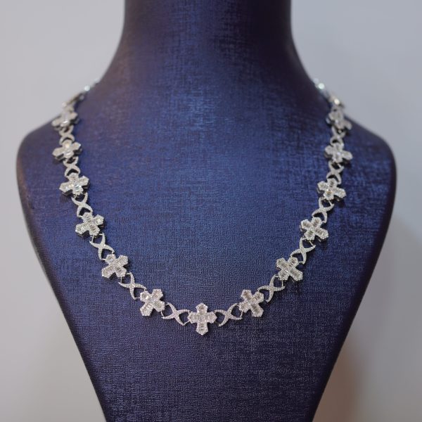 Diamond dancing VVS cross-link chain