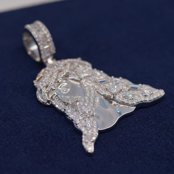Diamond Dancing Jesus Face Pendant , The face of Jesus symbolizes hope, strength